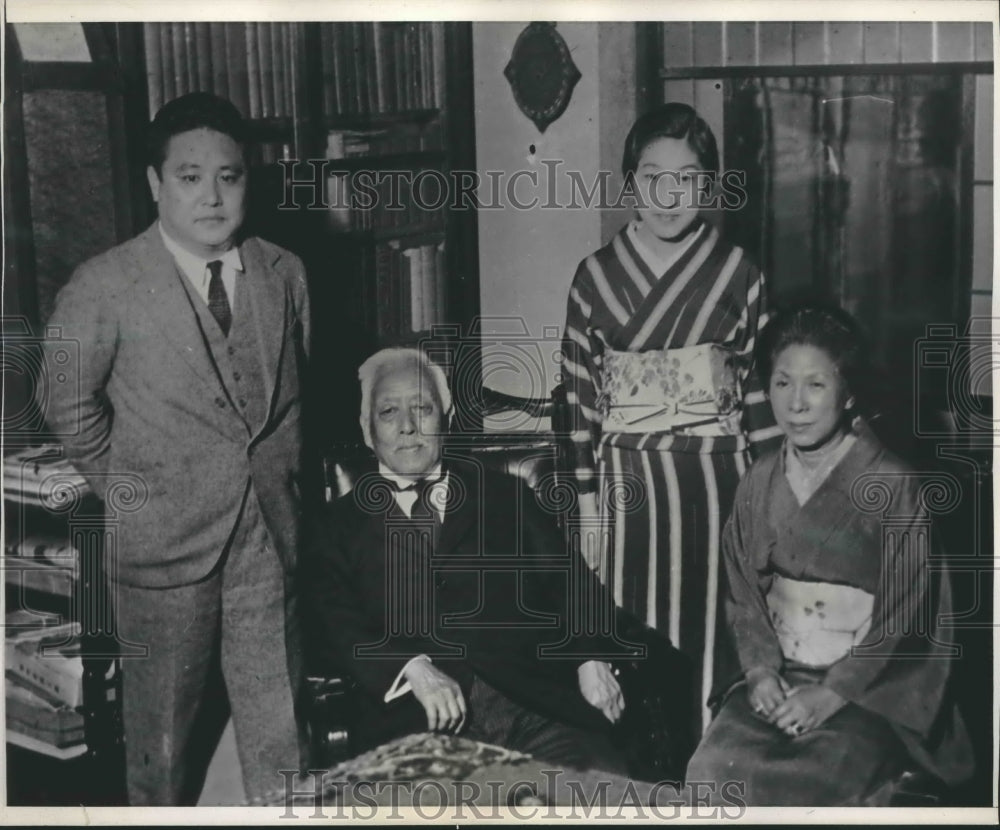1932 Press Photo Toyko Japan, Admiral Viscount Makoto Saito and his family- Historic Images