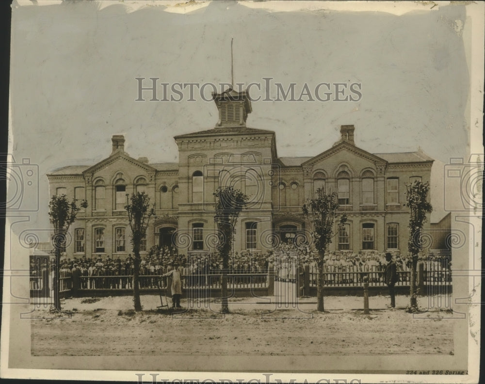 1875 Press Photo Students behind wooden fence at old Second Ward school.- Historic Images