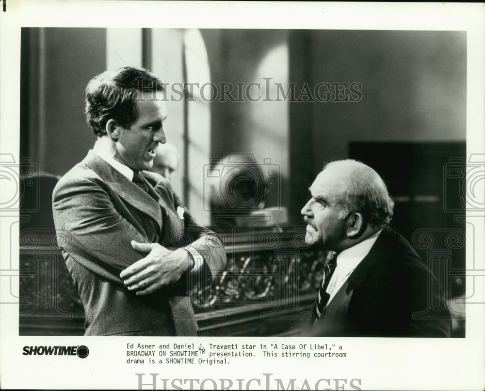 1983 Press Photo Daniel J. Travanti and Edward Asher star in &quot;A Case of Libel.&quot;- Historic Images