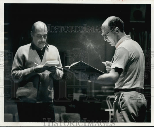 1966 Press Photo "The Killer" rehearsal, directed by Harold Stone in Milwaukee- Historic Images