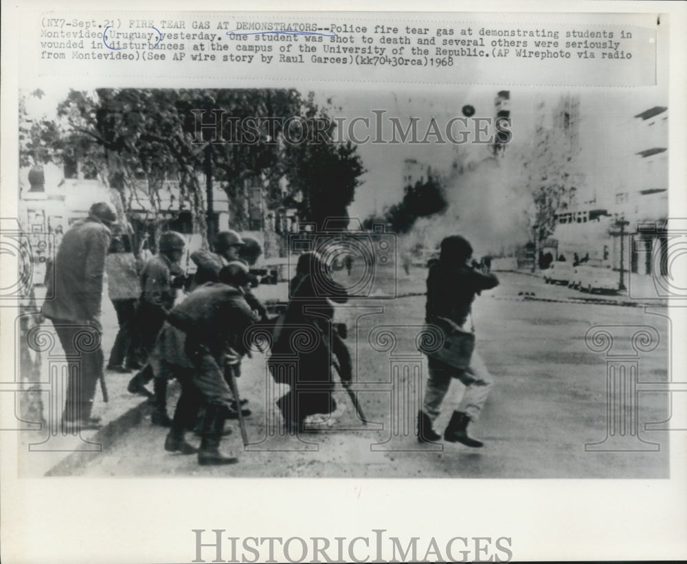 1968 Press Photo Police Use Tear Gas on Protesting Students, Montevideo, Uruguay- Historic Images