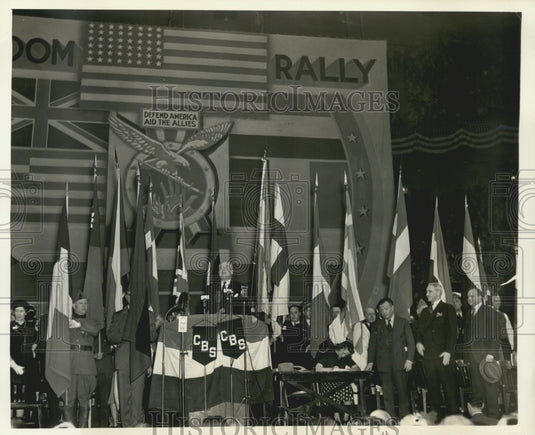 1941 Press Photo Herbert Swope presents flags of Nazidom's foes at Freedom Rally- Historic Images