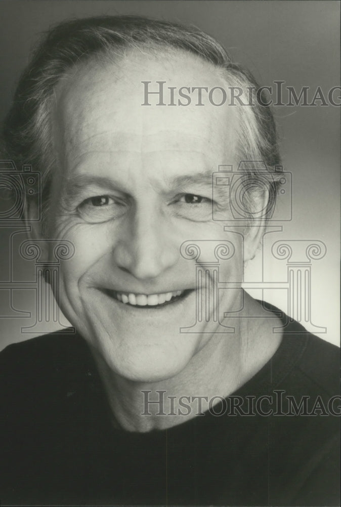 1994 Press Photo Actor Daniel J. Travanti - mjx48335- Historic Images