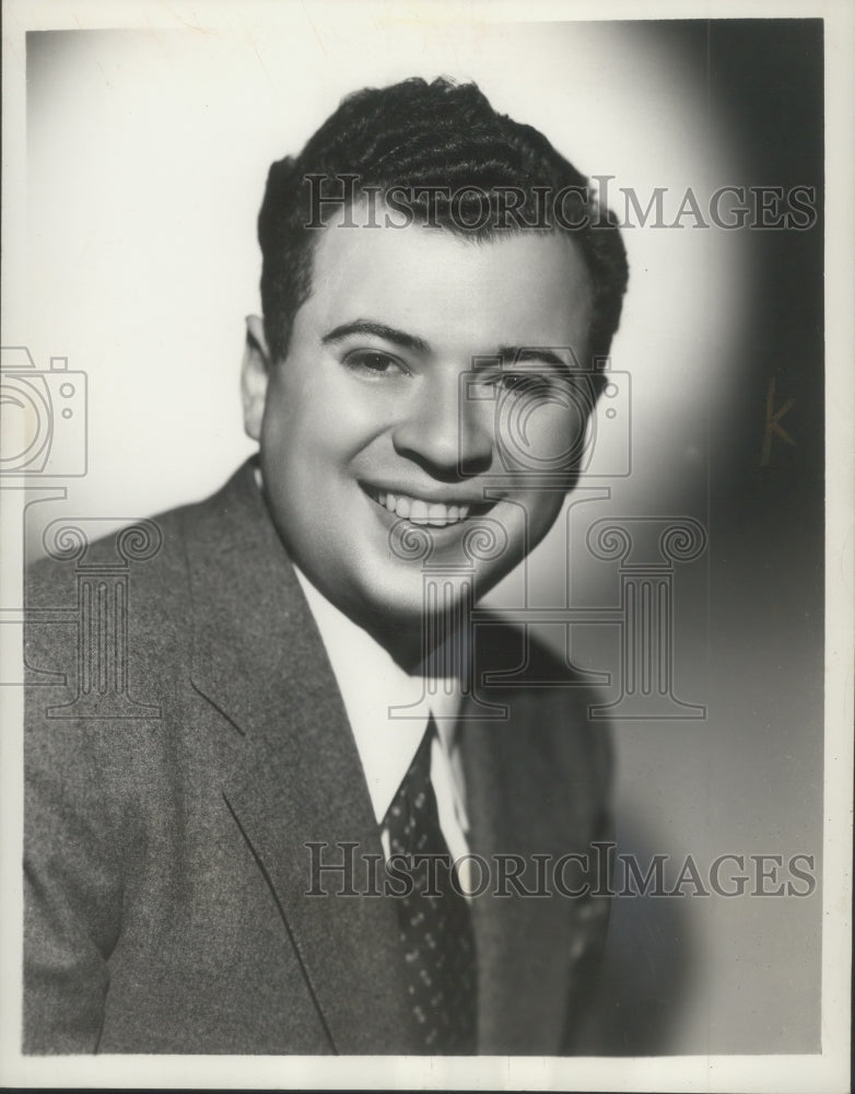 1945 Press Photo Radio star Ezra Stone. - mjx48381- Historic Images