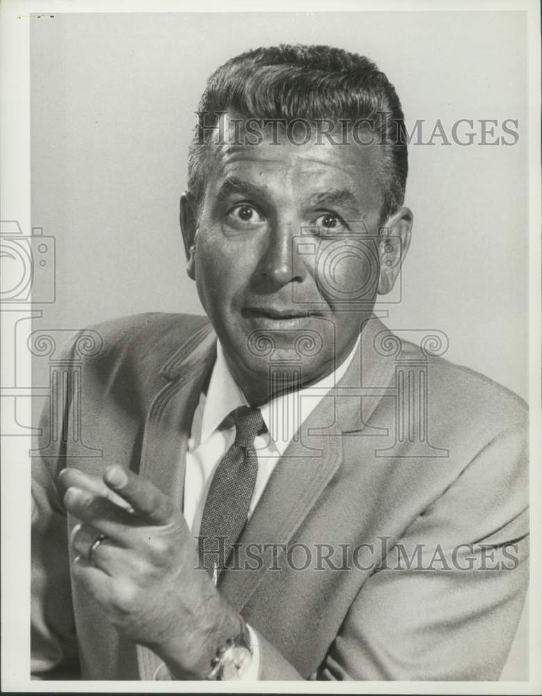 1966 Press Photo Dennis James- Historic Images