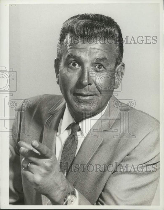 1966 Press Photo Dennis James- Historic Images