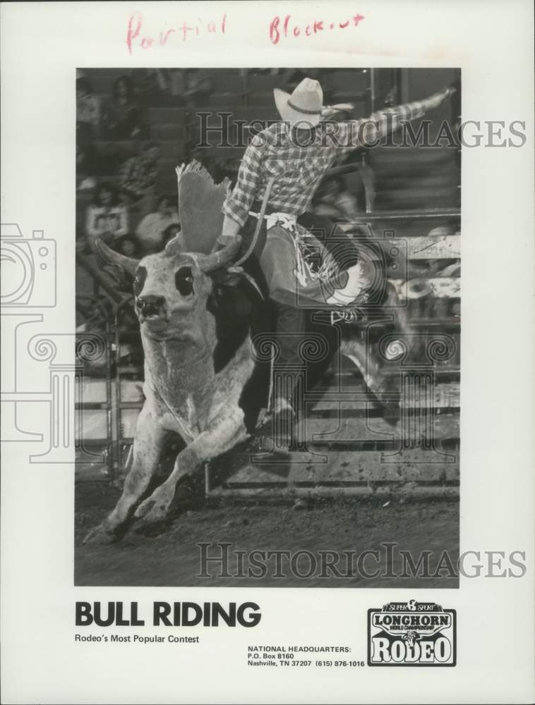 1982 Press Photo Bull riding at rodeo's is the most popular contest. - mjx50334- Historic Images