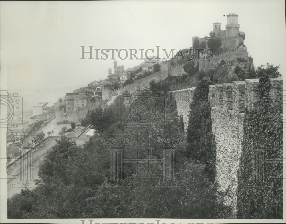 1957 Press Photo Walled Republic of San Marino, Italy- Historic Images