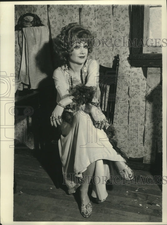 1970 Press Photo Anne Baxter dressed as madam for "Fool's Parade" - mjx52299- Historic Images