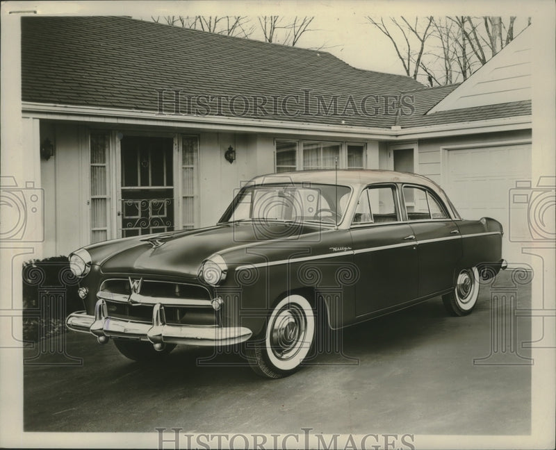 Load image into Gallery viewer, 1954 Press Photo Willys Ace Sedan parked in driveway - mjx52964
