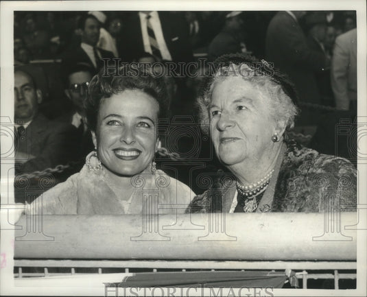 1954 Press Photo Giants manager's wife Laraine Day & Mrs. John McGraw, New York- Historic Images