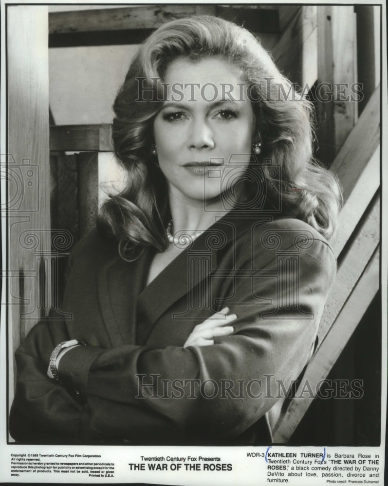 1989 Press Photo Kathleen Turner promo shot for &quot;The War of the Roses&quot;- Historic Images