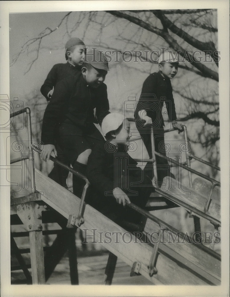 1945 Press Photo Japanese Crown Prince Akihito Tsugo-No-Miya plays with friends- Historic Images
