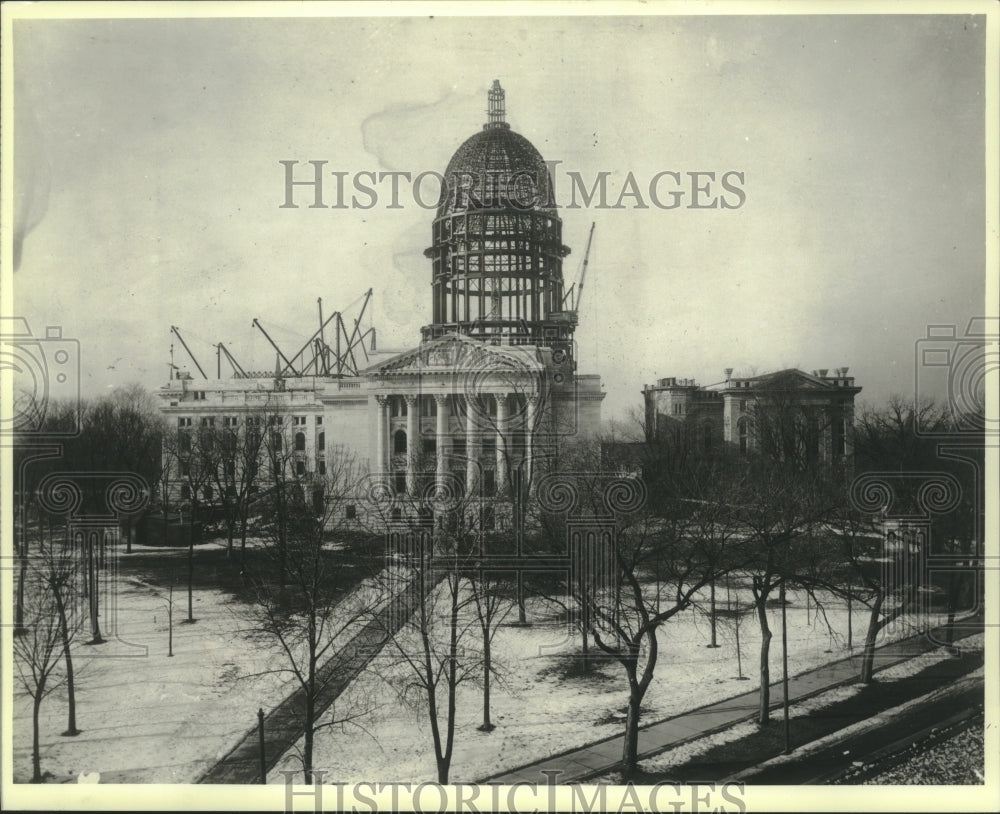 1911 Press Photo Wisconsin State Capitol building under construction in Madison- Historic Images