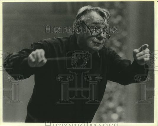 1991 Press Photo Robert Shaw conducting at Carnegie Hall, New York, New York- Historic Images