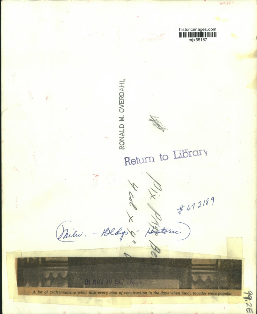 1967 Press Photo Detailed craftsmanship in building facades in Milwaukee, Wis.