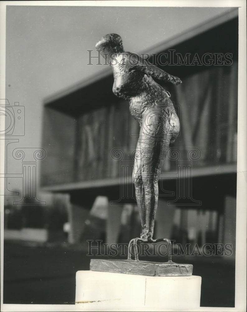 1964 Press Photo Bronze sculpture, &quot;Summer,&quot; Reg Butler Milwaukee Art Center- Historic Images