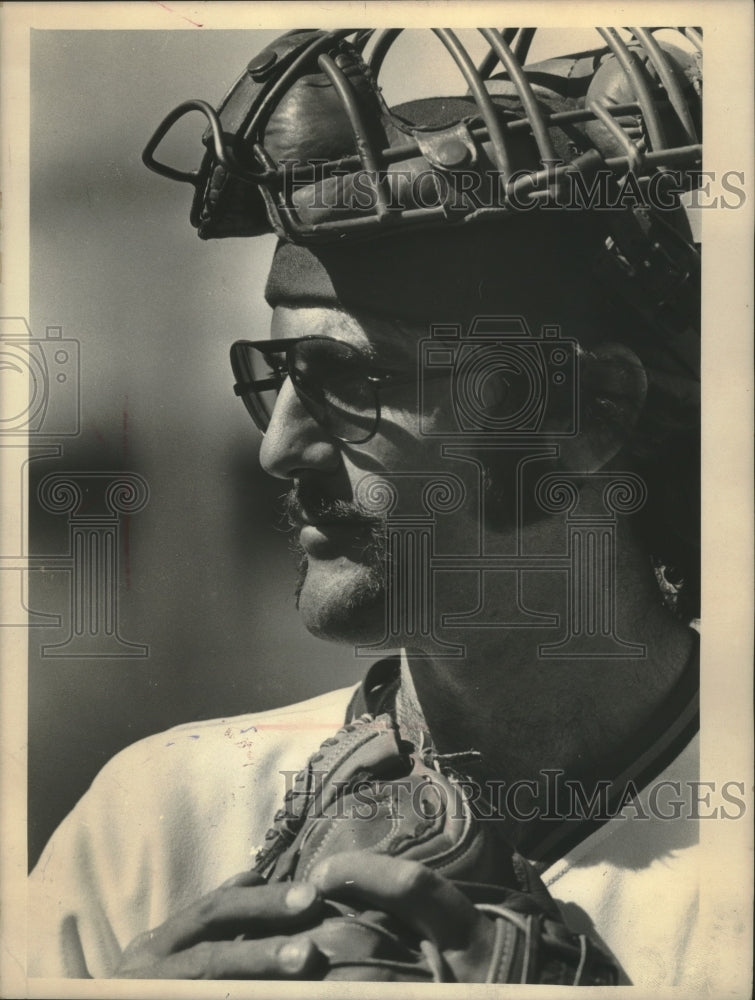 1975 Press Photo Darell Porter, Milwaukee Brewers&#39; Baseball player - mjx55671- Historic Images