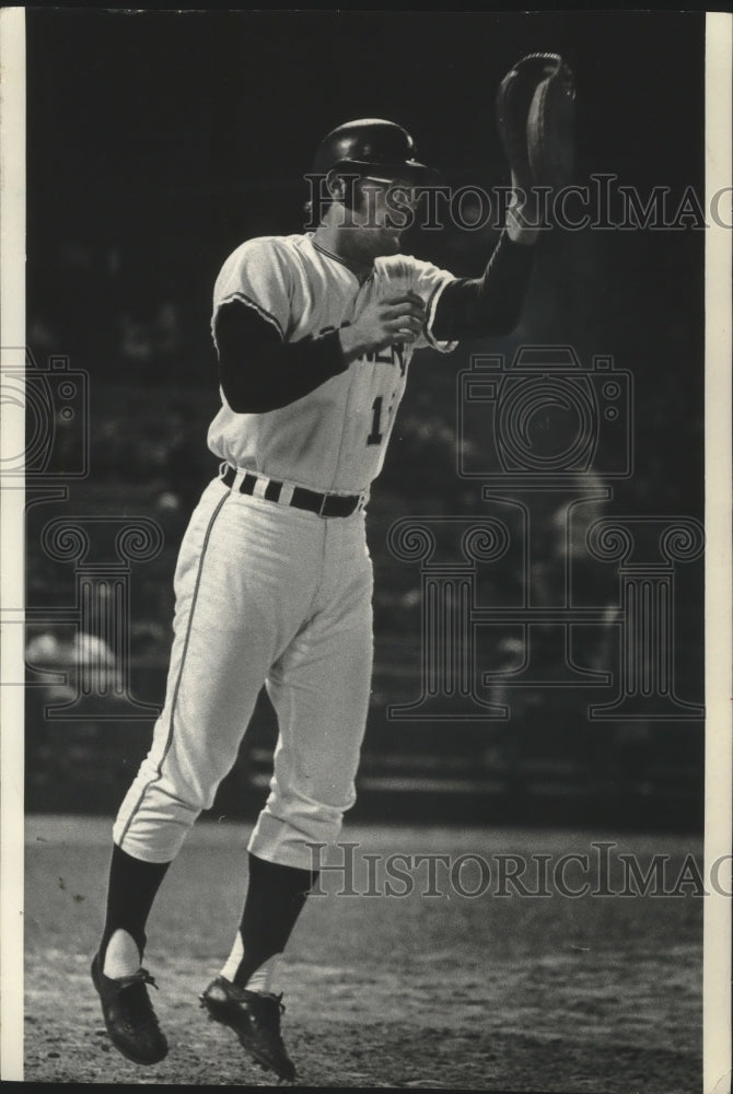 1971 Press Photo Darell Porter plays baseball for the Milwaukee Brewers- Historic Images