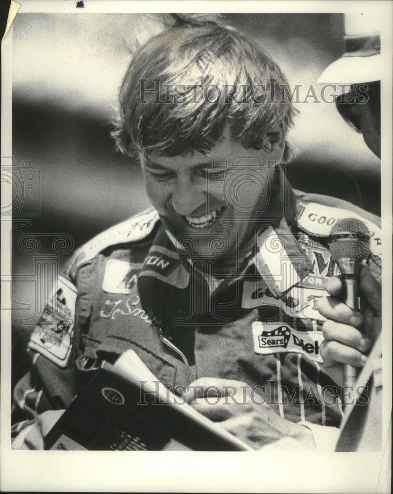 1976 Press Photo Race car driver Tom Sneva - mjx57089- Historic Images