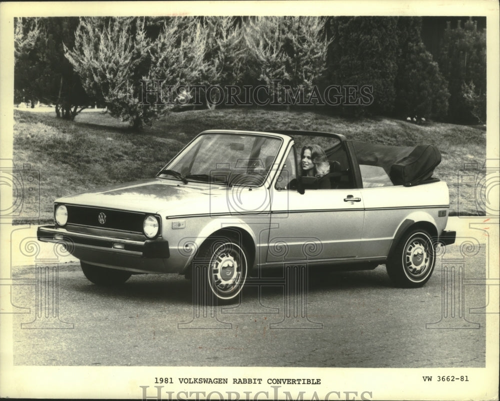 1981 Press Photo Volkswagen Rabbit Convertible is a fun car.- Historic Images