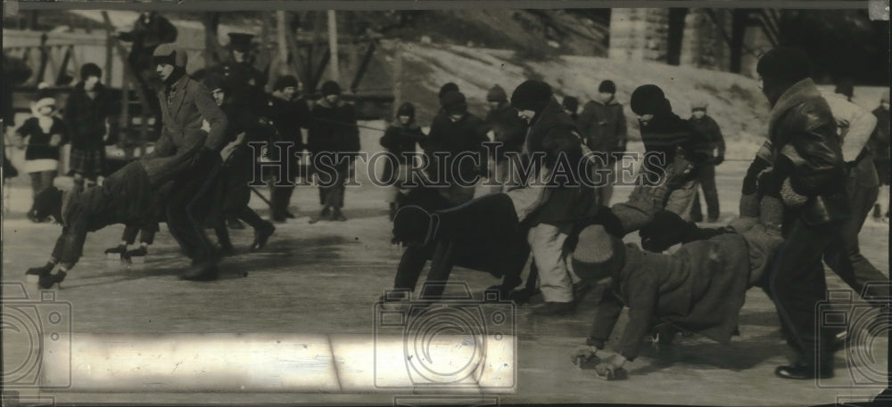 1928 Press Photo Milwaukee&#39;s Gordon Park ski tournament and winter frolic.- Historic Images