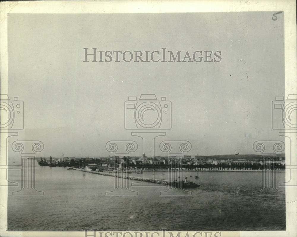 1942 Press Photo Bizerte Harbor in Tunisia, North Africa during World War II.
