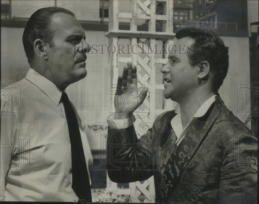 1965 Press Photo actors Terry-Thomas & Jack Lemmon in "How to Murder Your Wife"- Historic Images