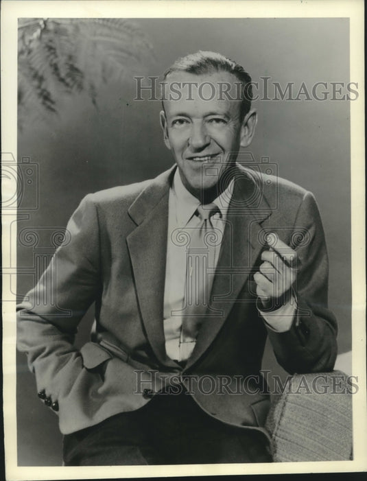 1963 Press Photo Fred Astaire hosts, narrates & sometimes stars on "Premiere"- Historic Images