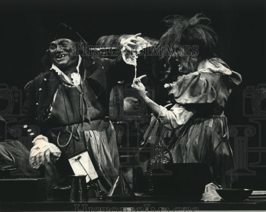 1990 Press Photo On-Set Scene from Les Miserables Play in Milwaukee - mjx61638- Historic Images
