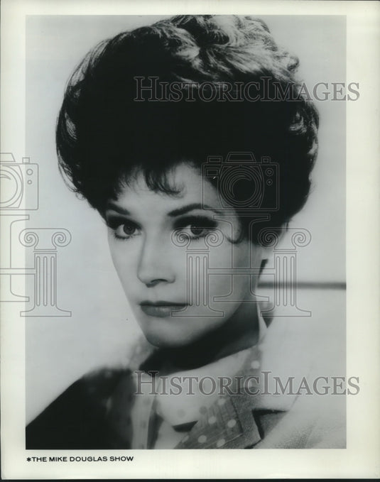 1967 Press Photo Polly Bergen is co-host of "The Mike Douglas Show". - mjx61831- Historic Images