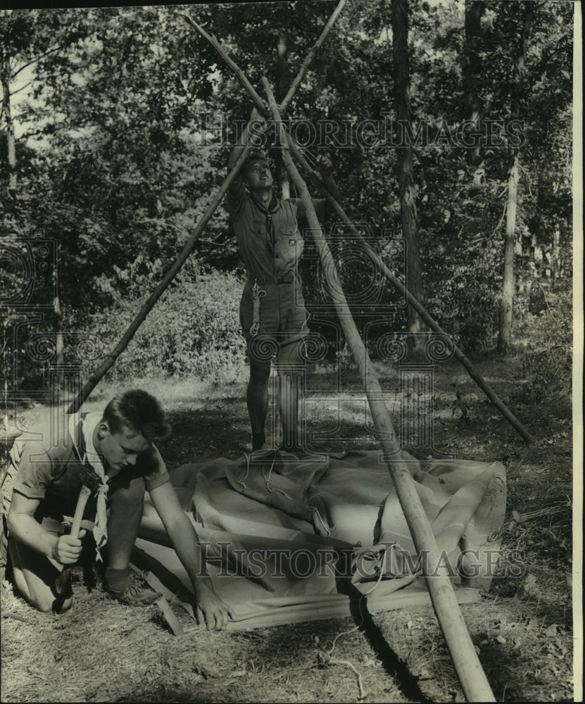 1941 Press Photo Boy Scouts Pitching A Tent Called The Forester - mjx61983- Historic Images