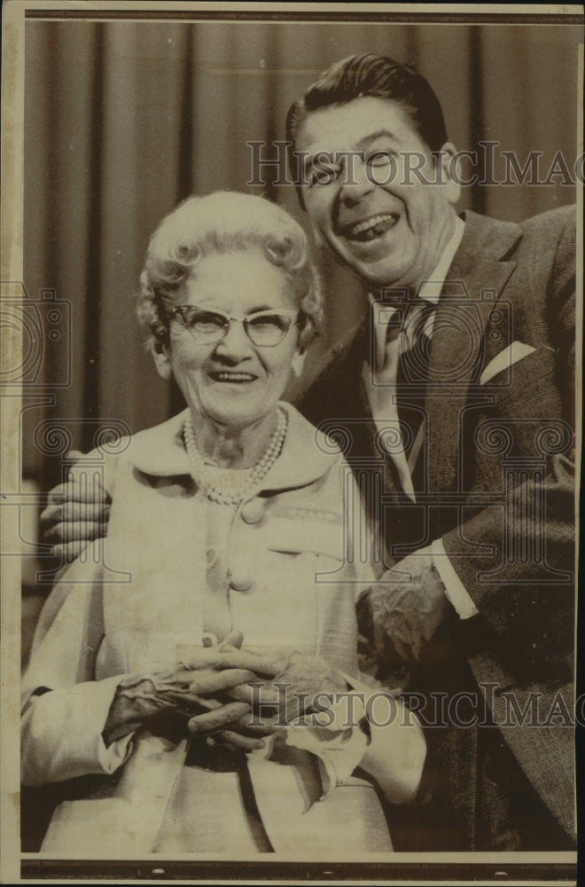 1978 Press Photo Ronald Reagan and his fifth grade teacher Mrs. Gladys Jamison- Historic Images