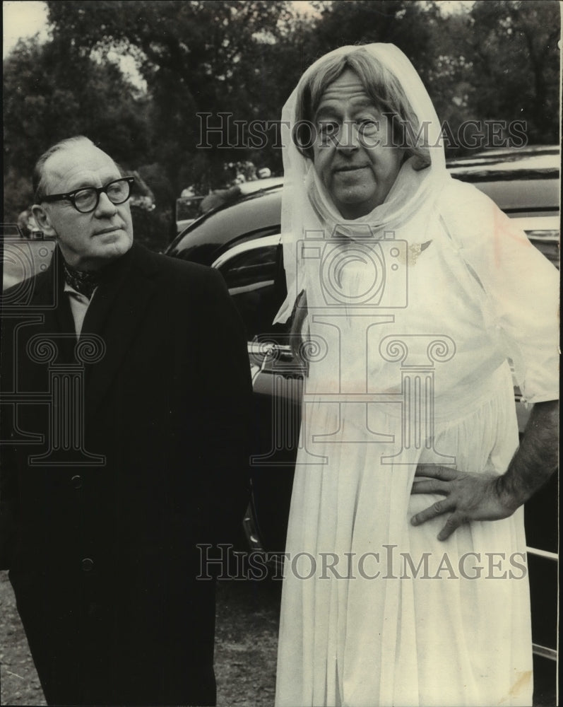 1966 Press Photo Jack Benny &quot;A Funny Thing Happened on the Way to the Forum&quot;- Historic Images