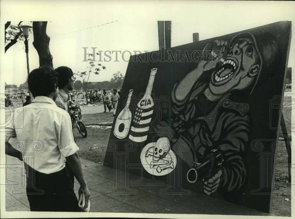1976 Press Photo Students protest United States presence in Thailand, Bangkok