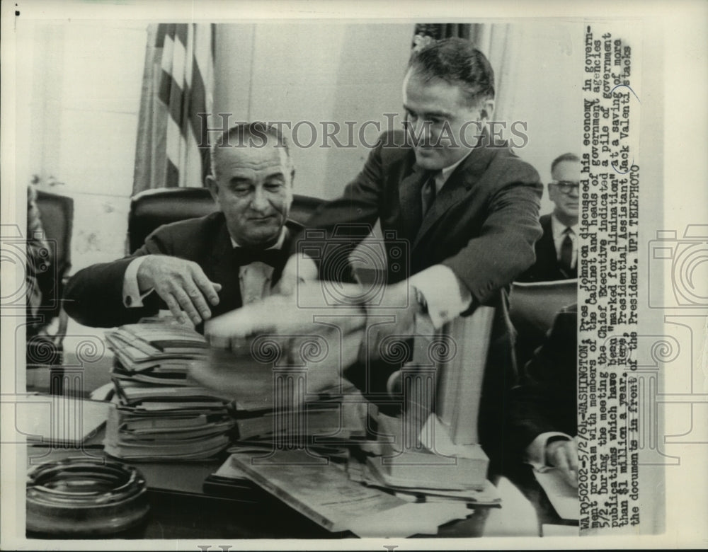 1964 Press Photo President Johnson discussed his new program in Washington- Historic Images