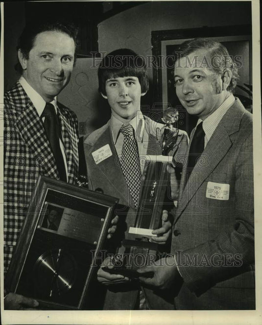 1975 Press Photo Milwaukee's Marquette Basketball Coach Al McGuire - mjx63362- Historic Images