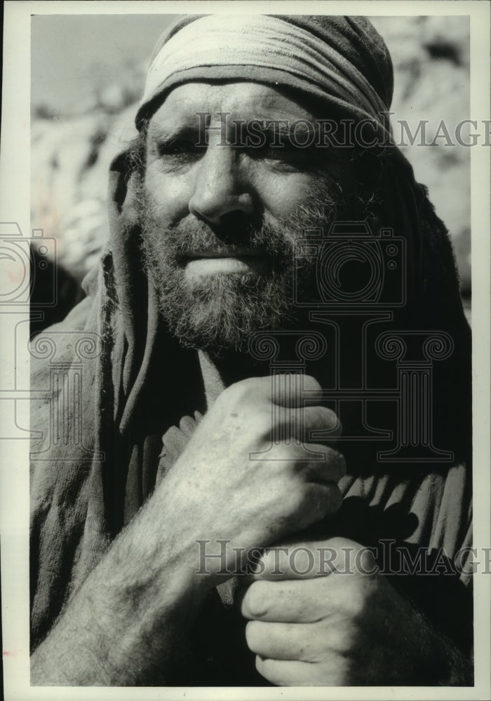 1976 Press Photo Burt Lancaster in &quot;Moses, The Lawgiver&quot; - mjx64847- Historic Images