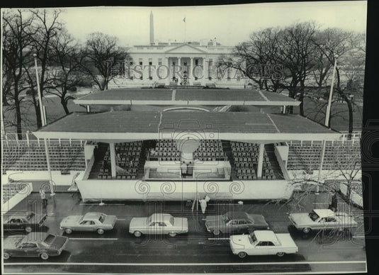 1969 Press Photo Richard M. Nixon's inaugural parade bulletproof viewing box- Historic Images