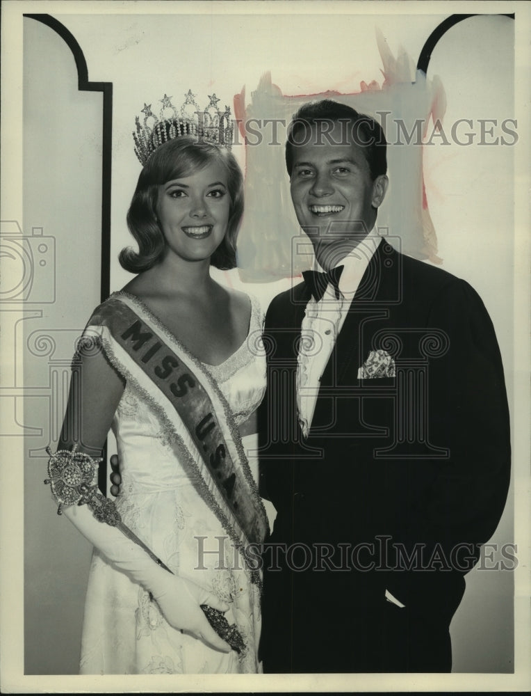 1966 Press Photo Pat Boone and Miss U.S.A. - mjx66188- Historic Images