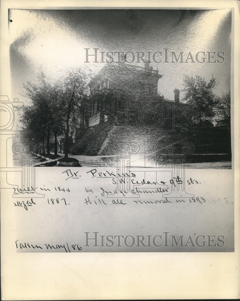 1986 Press Photo Dr. Perkin&#39;s historic home in Milwaukee, built in 1844- Historic Images