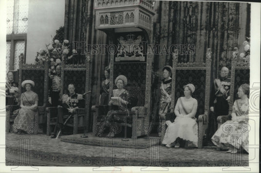 1961 Press Photo Holland's Queen Juliana & The Dutch Royal Family in the Hague- Historic Images