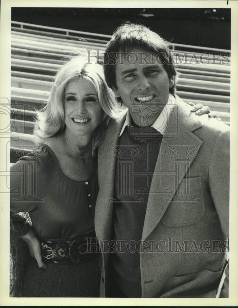 1979 Press Photo John Ritter & Suzanne Somers in "Echoes of the 60s"- Historic Images