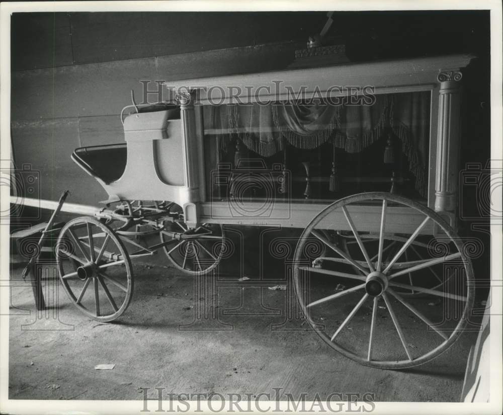 1963 Press Photo Horse Carriage On Mackinac Island - mjx70193- Historic Images