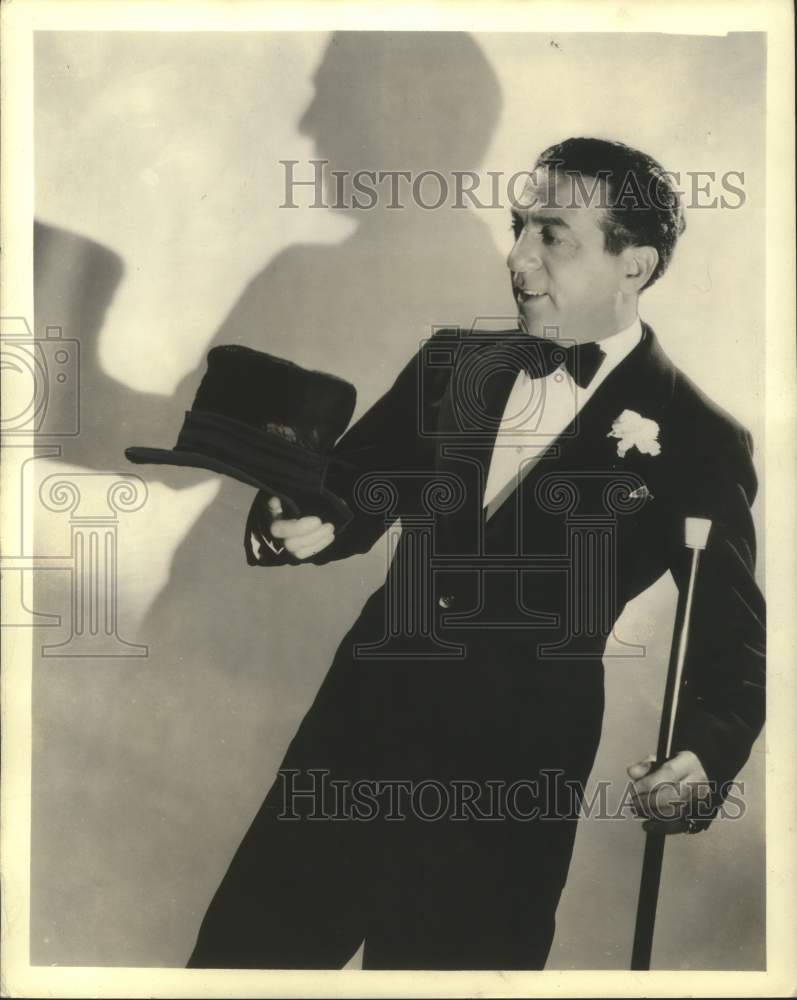 1938 Press Photo Musician Ted Lewis performs with Rhythm Rhapsody Revue- Historic Images