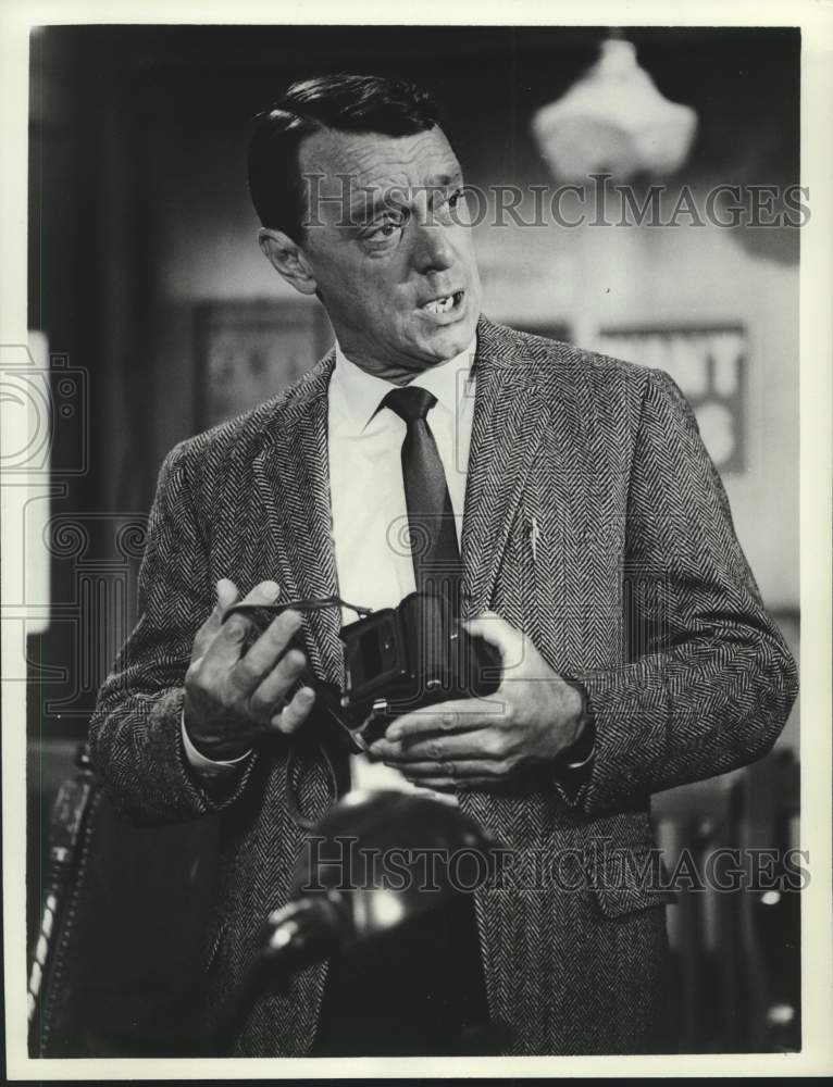 1968 Press Photo Harry Townes in &quot;The Invaders&quot; - mjx70943- Historic Images
