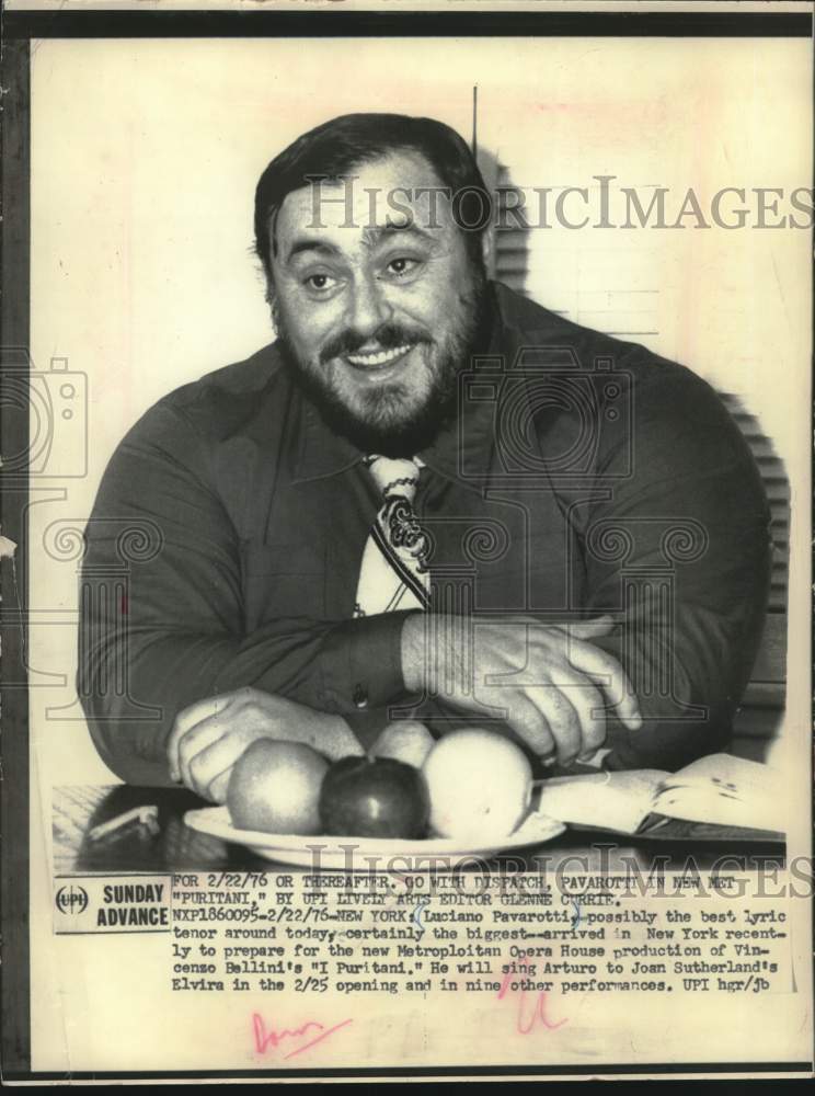 1976 Press Photo Opera singer Luciano Pavarotti in New York - mjx72298- Historic Images