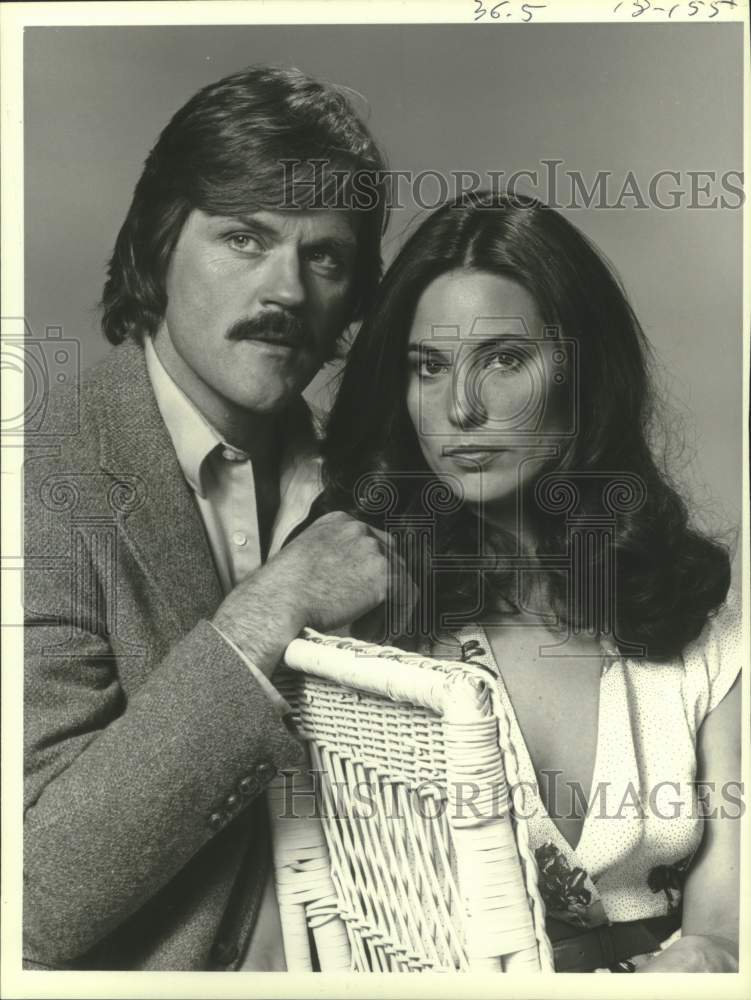 Load image into Gallery viewer, 1980 Press Photo Actress Cristina Raines and castmate - mjx73591
