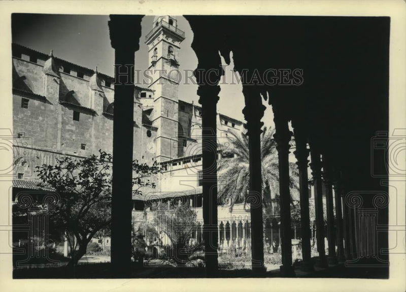 Load image into Gallery viewer, 1934 Press Photo Cloisters and tower of church, San Francisco, California.
