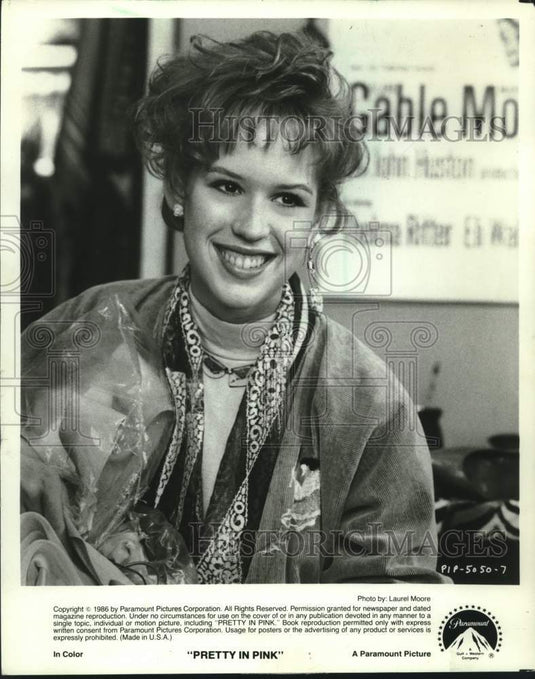 1986 Press Photo Actress Molly Ringwald in "Pretty In Pink" - mjx74538- Historic Images